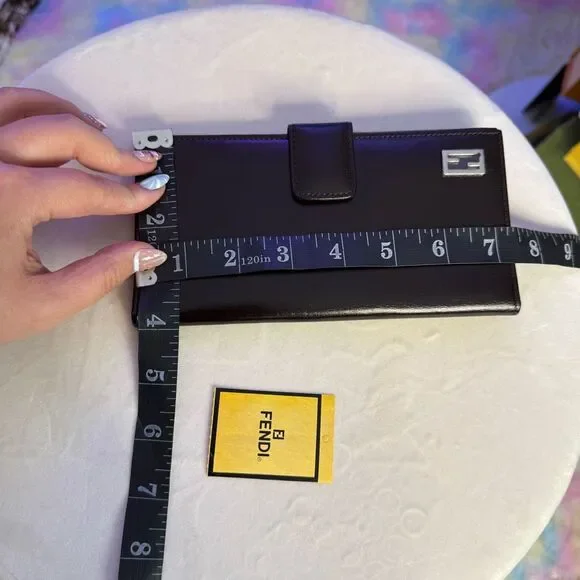 Unused Fendi Vintage Dark Brown Leather Large Bifold Wallet Unisex Men’s - Picture 14 of 15